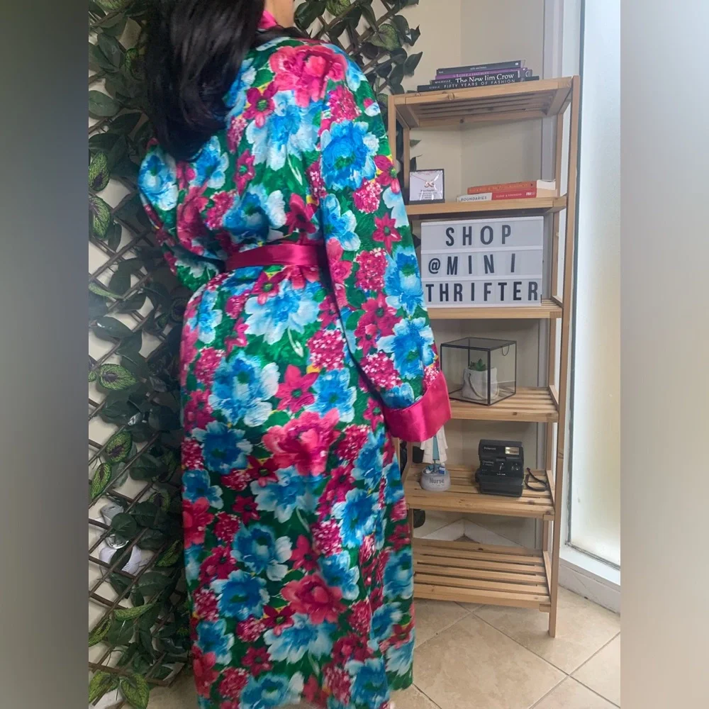 Gold Label Robe - Picture 3 of 6